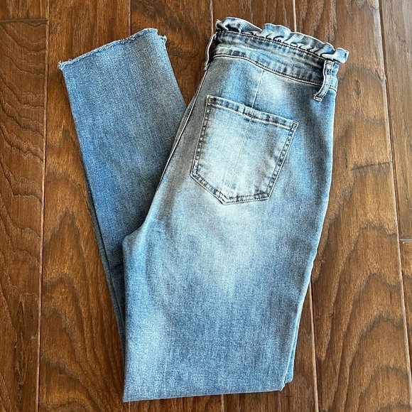 Gently Worn, Lovingly Cared For, Junior's Ashley Mason Paper Bag High Rise Jeans - Picture 1 of 14